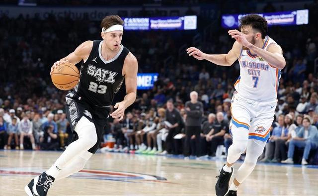 爱游戏APP下载 公牛带队取胜！，塔图姆重要时刻战术调整上演精彩一战